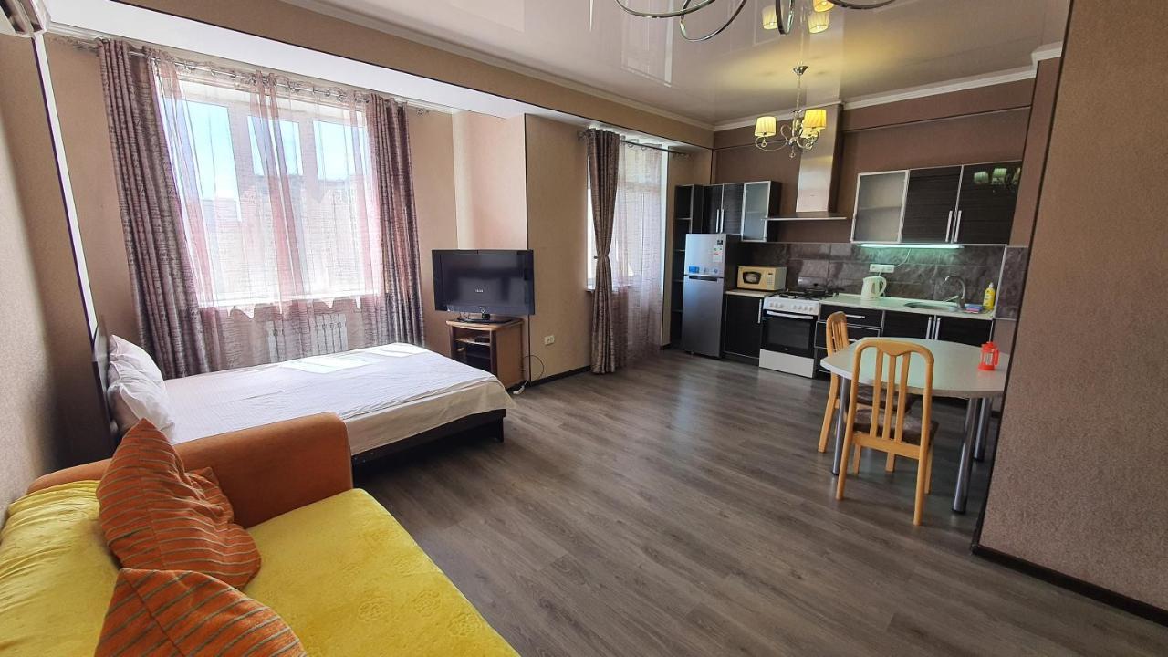 Orange Apartment With Panoramic View Bichkek Extérieur photo