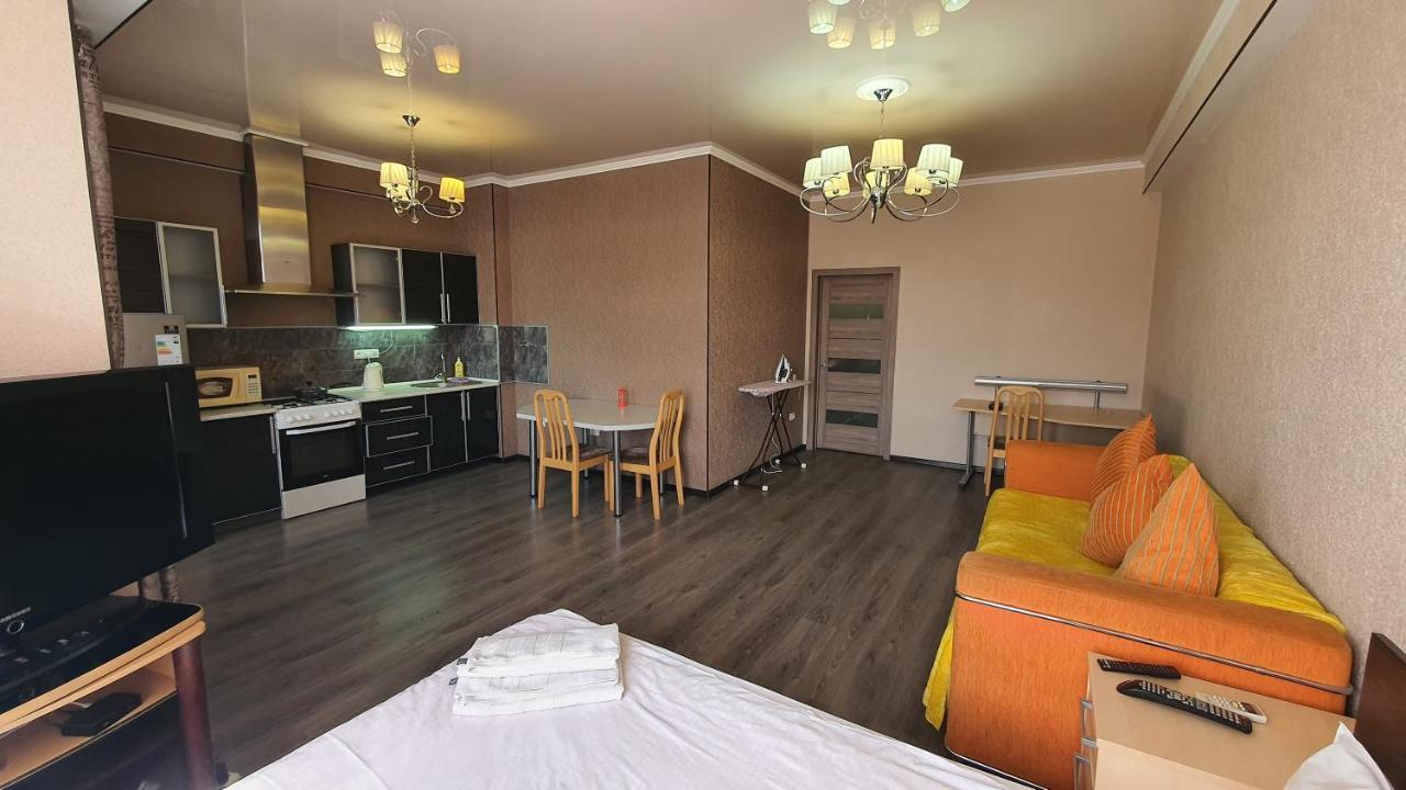 Orange Apartment With Panoramic View Bichkek Extérieur photo