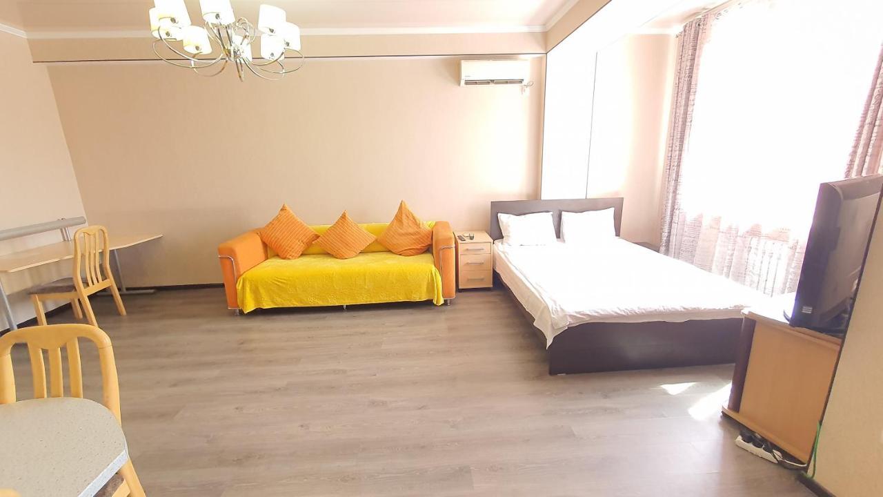 Orange Apartment With Panoramic View Bichkek Extérieur photo